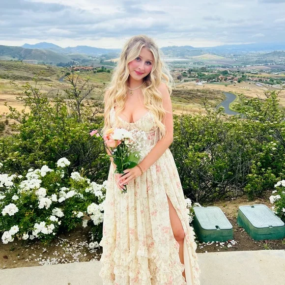 V. Chapman Floral Wedding Dress - Cream and Pink - Picture 4 of 4